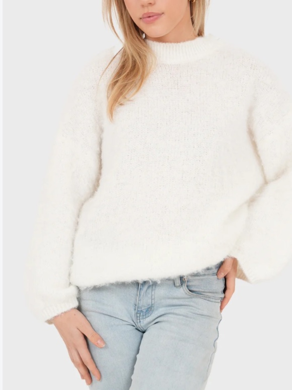 Abercrombie & Fitch Cozy Plush White Women's Pullover Sweater